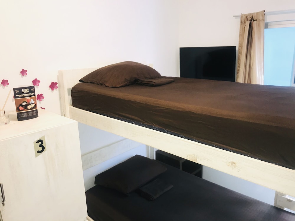 Business Shared Dormitory
