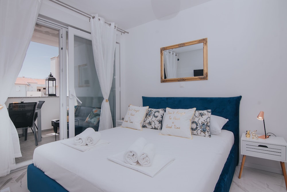 Deluxe Apartment, 1 Bedroom, Terrace photo 2