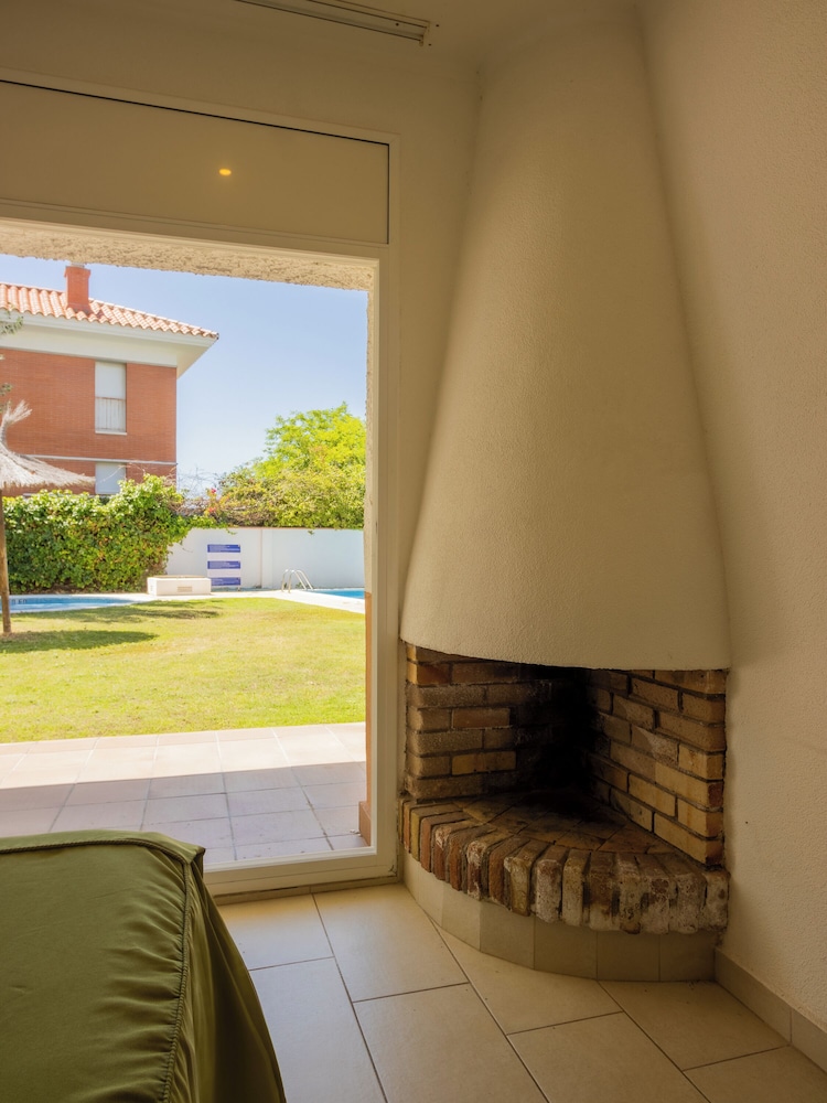 Economy Studio photo 3
