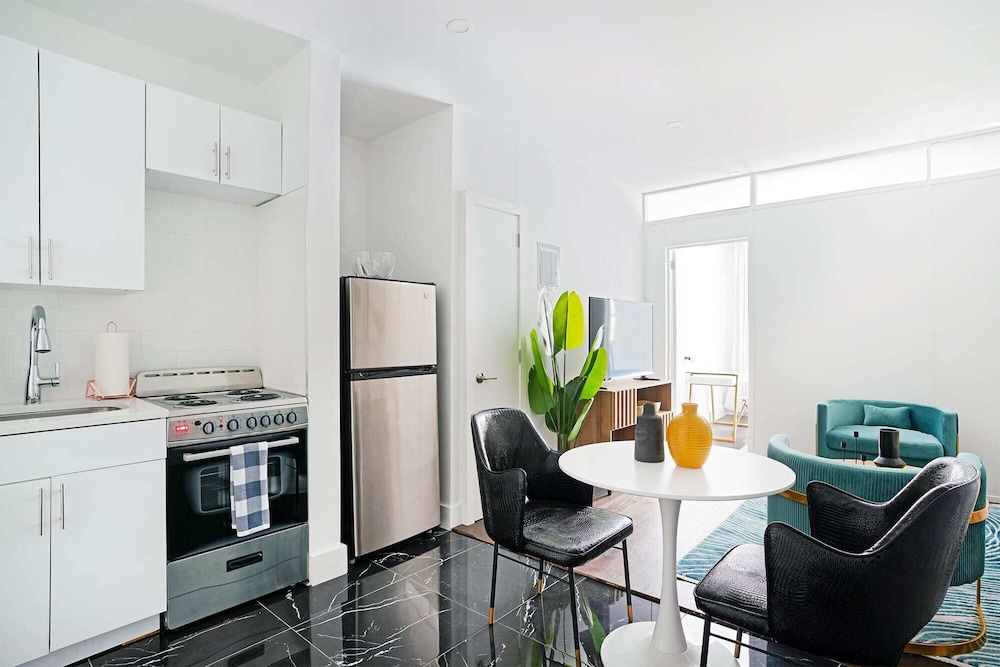 Apartment, 1 Bedroom, Non Smoking, Pets Allowed photo 2
