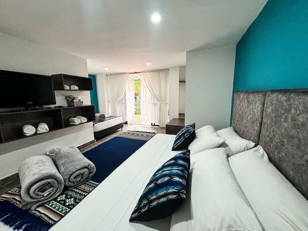 Elite Quadruple Room, Balcony