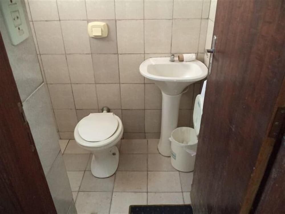 Basic Room, Private Bathroom - Payment With Bank Transfer Only photo 2