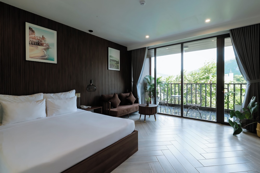 Deluxe Double Room, Balcony