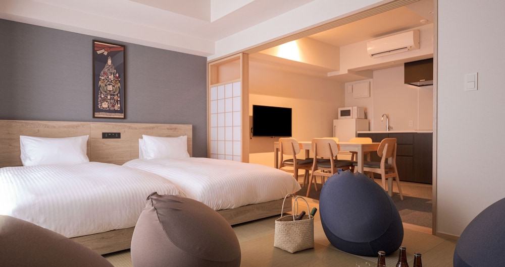 One-Bedroom Japanese Apartment For 5 Non Smoking - Photo 1