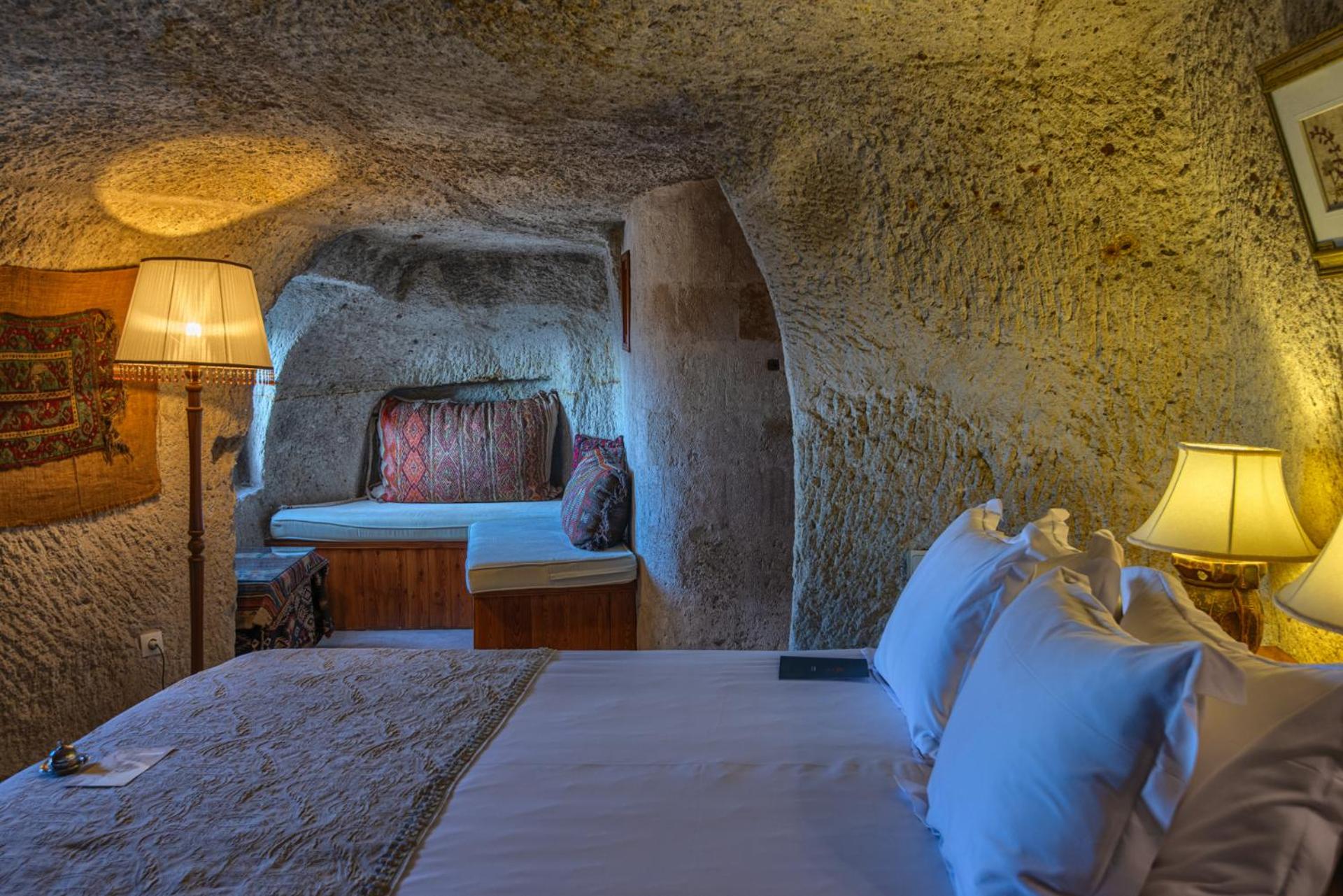 Deluxe Double or Twin Room - Photo 1