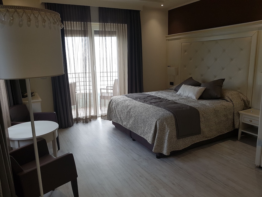Junior Suite, Balcony, Sea View - Photo 6