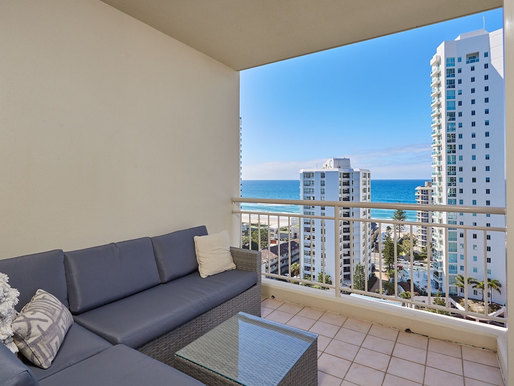 One Bedroom Ocean View Superior Apartment - Photo 16
