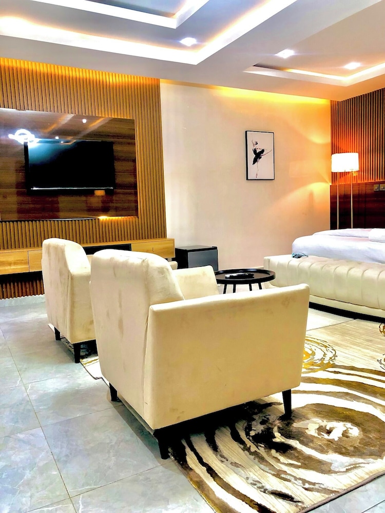 Economy Room, Balcony, City View