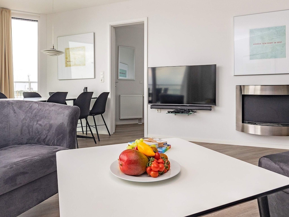 Apartment photo 2