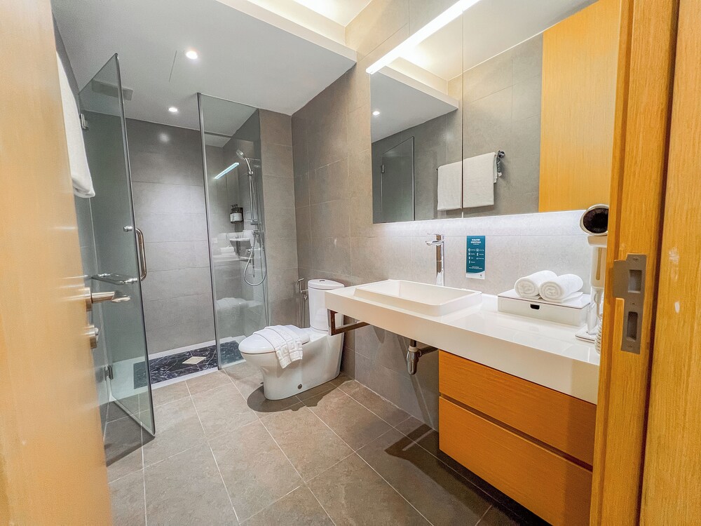 WATERFRONT SIGNATURE 3 BEDROOM photo 1