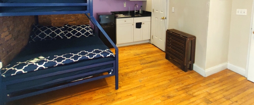 Big One Bedroom #8 photo 3