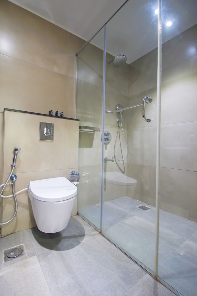 Premium Room - Photo 8
