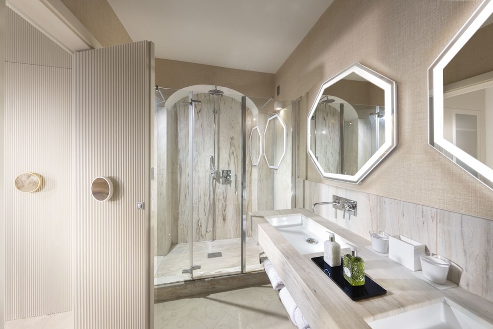 Deluxe Double or Twin Room, Balcony, Sea View - Photo 5
