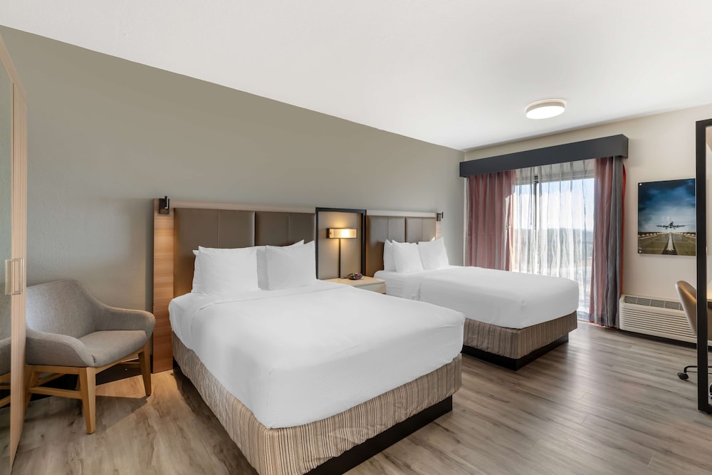Standard Room, 2 Queen Beds, Accessible, Non Smoking - Photo 3