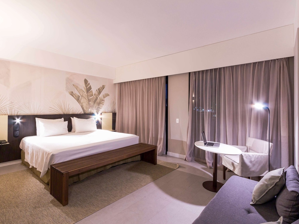 Luxury Room, 1 King Bed, City View - Photo 1