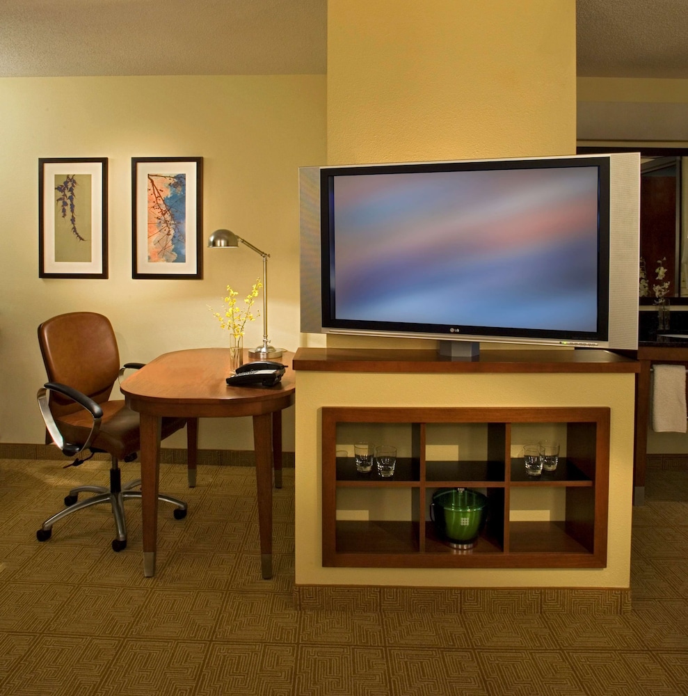Room, 2 Queen Beds, Mobility Accessible