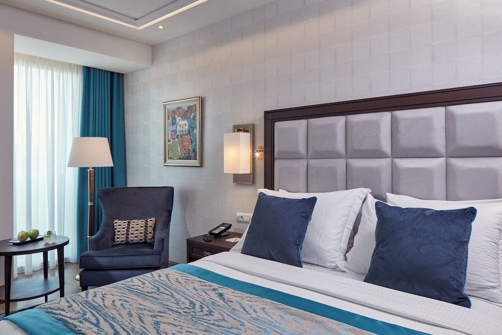Superior Room, Connecting Rooms