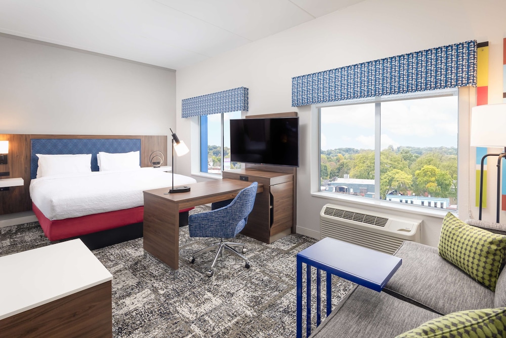 Studio, 1 King Bed, Accessible (Hearing) - Photo 1