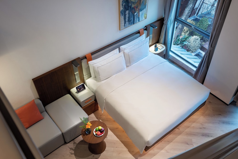 2 Bedroom Loft Suite