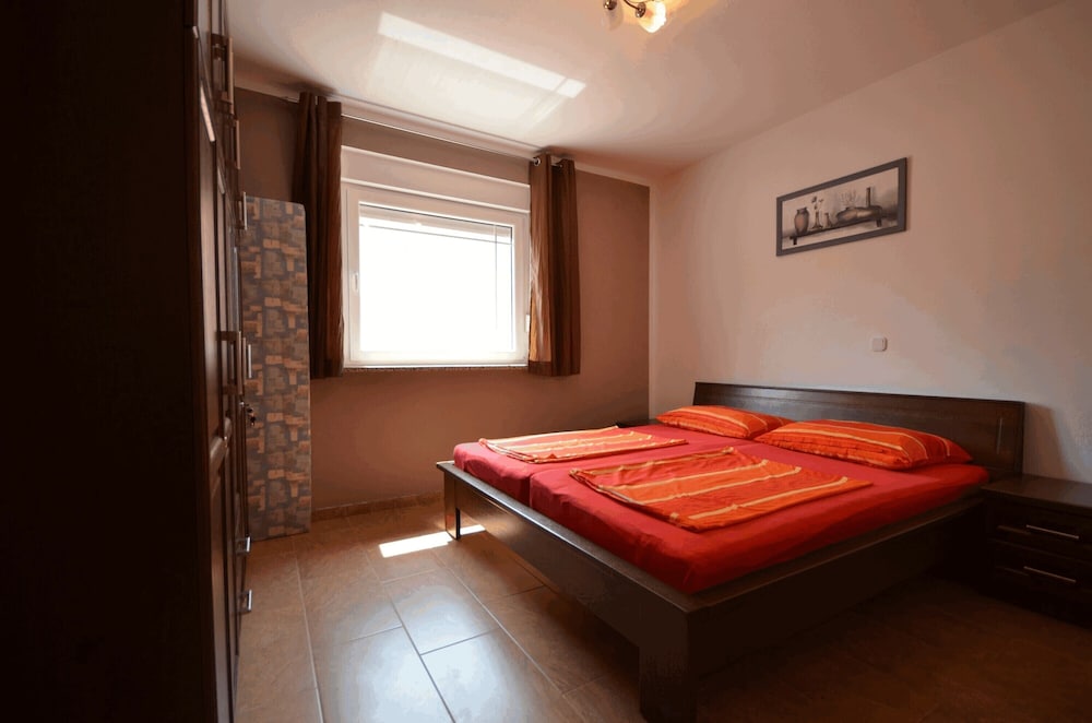 Apartment, 2 Bedrooms (A4)