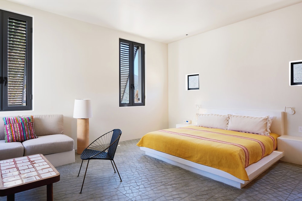 Room, 1 King Bed (Mountain)