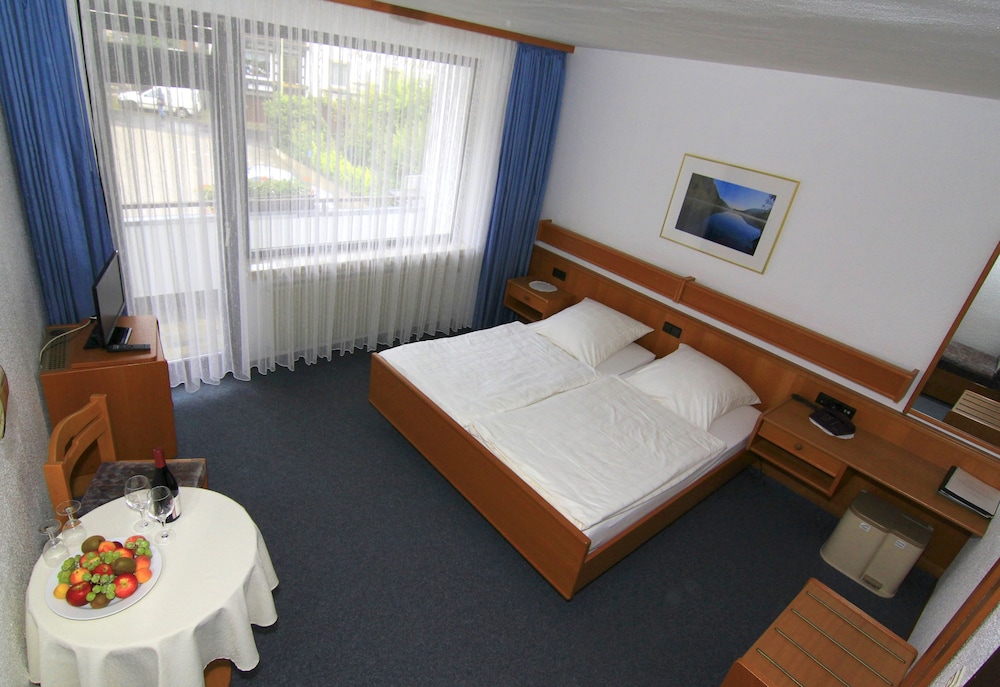 Double Room, Balcony, Mountain View