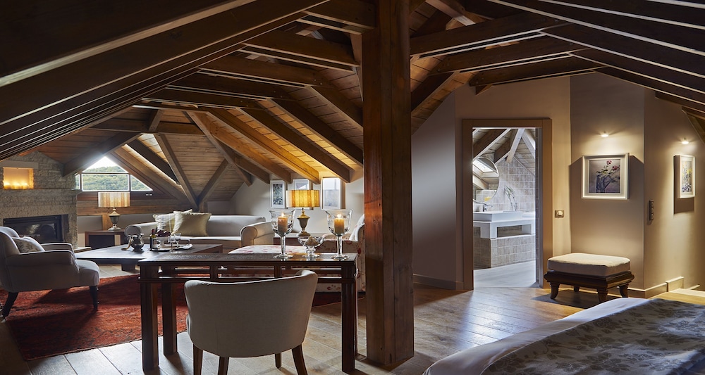 Attic Suite photo 3
