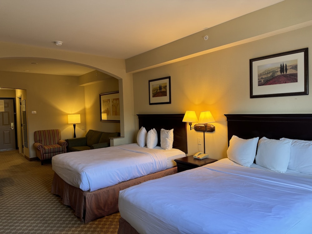 Studio Suite, 2 Queen Beds, Non Smoking, Kitchenette photo 2