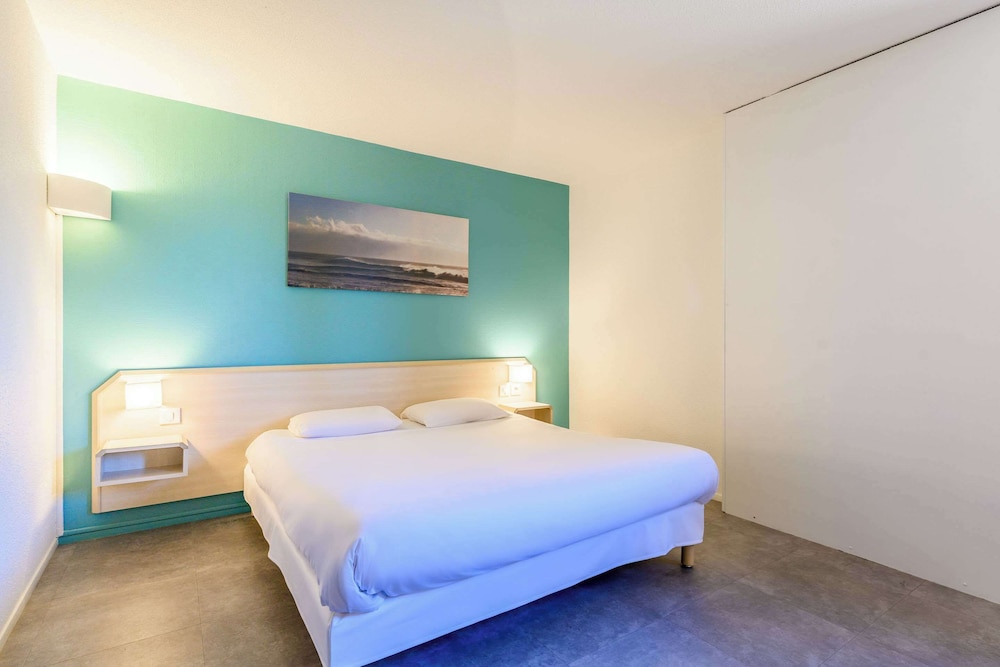 Standard Double Room, 1 Double Bed, Non Smoking - Photo 1
