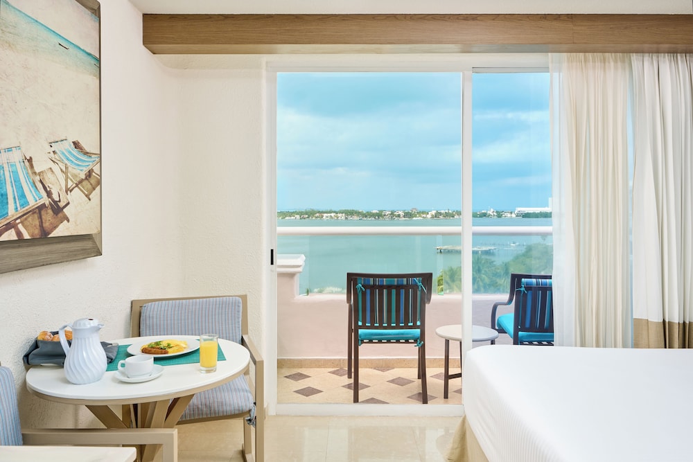 Premium Room, 2 Double Beds, Lagoon View