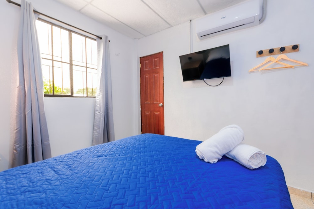 Double Room with Private Bathroom photo 2