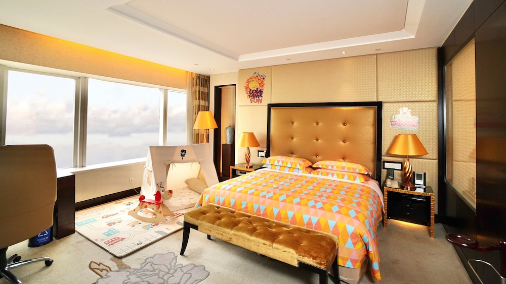 Classic Room, 1 King Bed (Kids Theme)