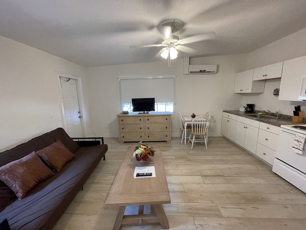 Superior Studio Suite photo 3