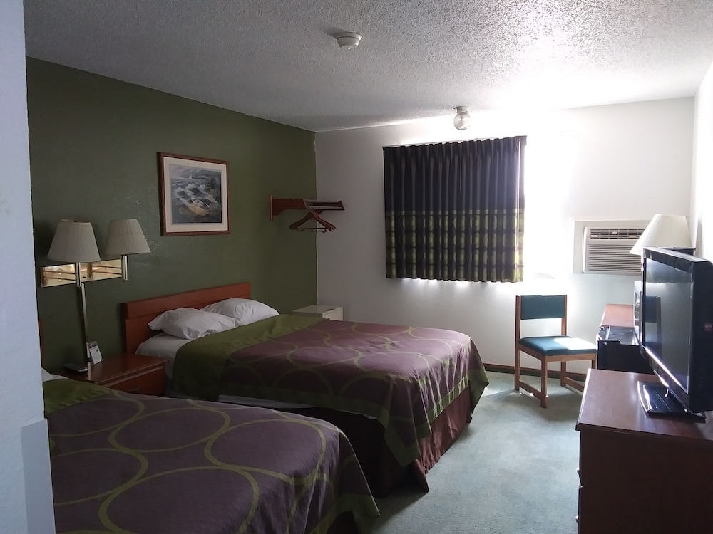Room, 2 Double Beds, Non Smoking - Photo 4