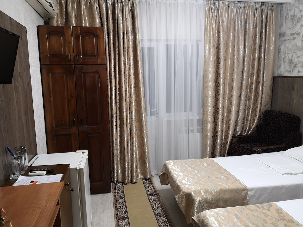 Standard Twin Room, Ground Floor photo 3