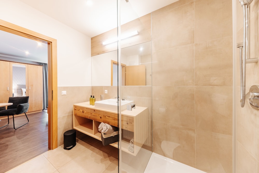 Classic Double Room, Park View, Garden Area photo 3