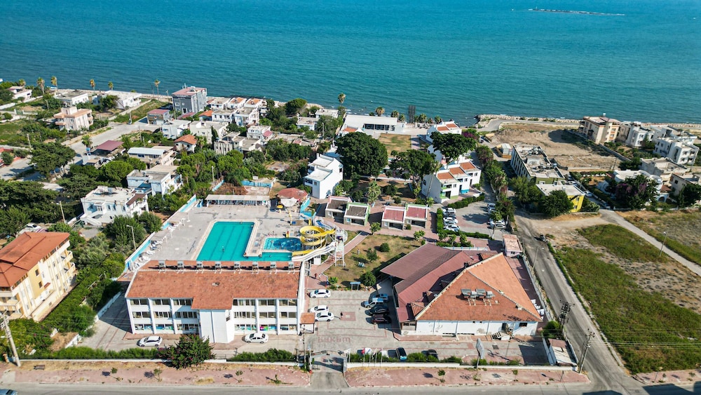 Deluxe Studio Suite, Balcony, Sea View photo 1
