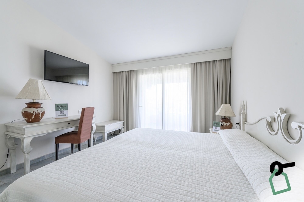 Comfort Triple Room, Patio, Sea View