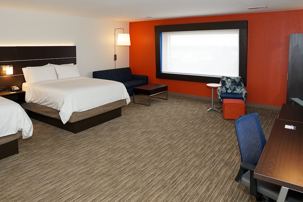Suite, Multiple Beds, Accessible photo 1