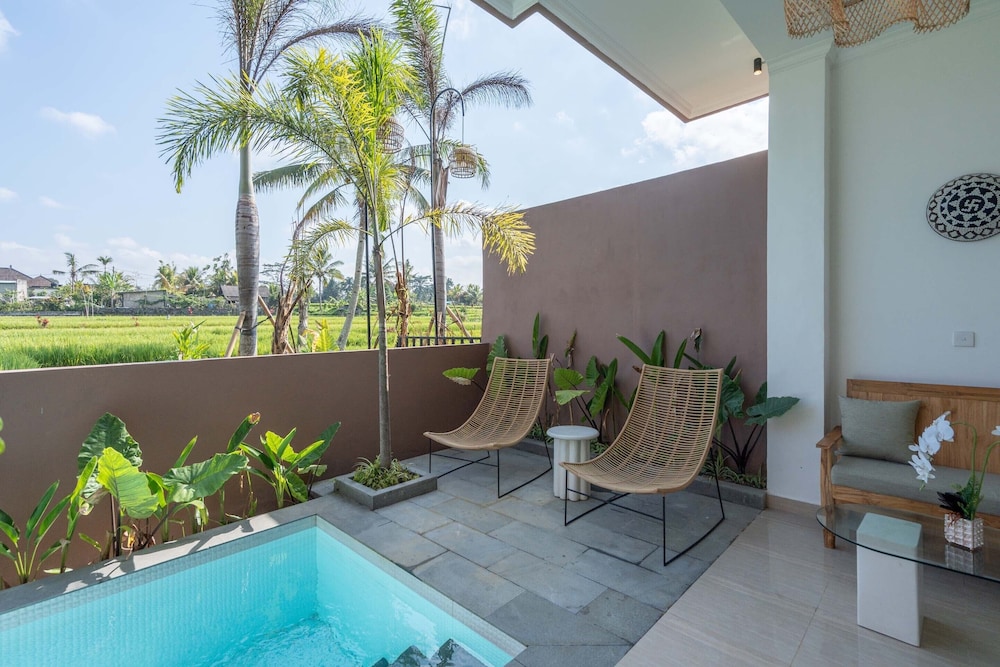 Suite Plunge Pool with Rice Field View - Photo 3