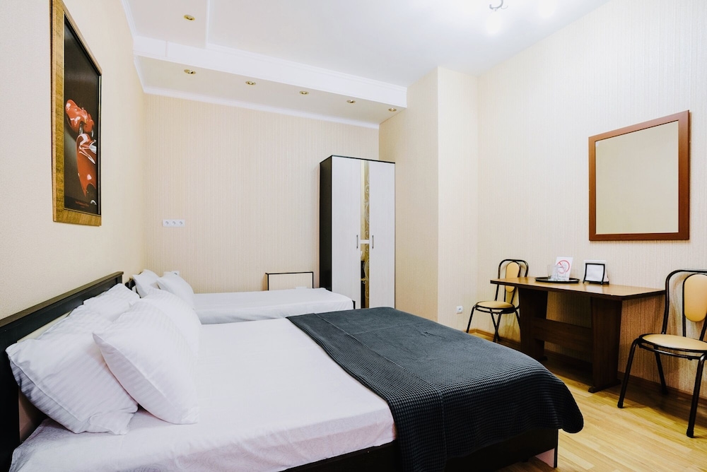 Superior Triple Room photo 3