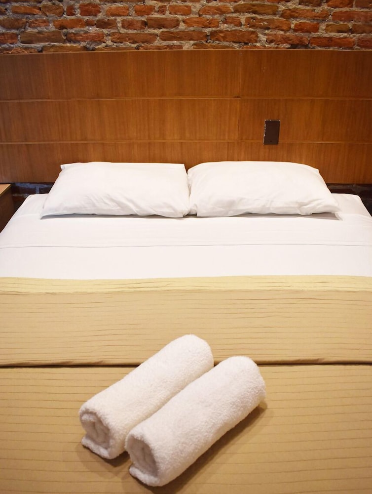 Basic Double Room photo 3