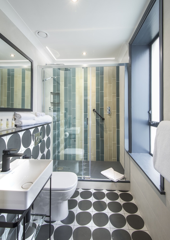 Superior Double Room, Accessible photo 3