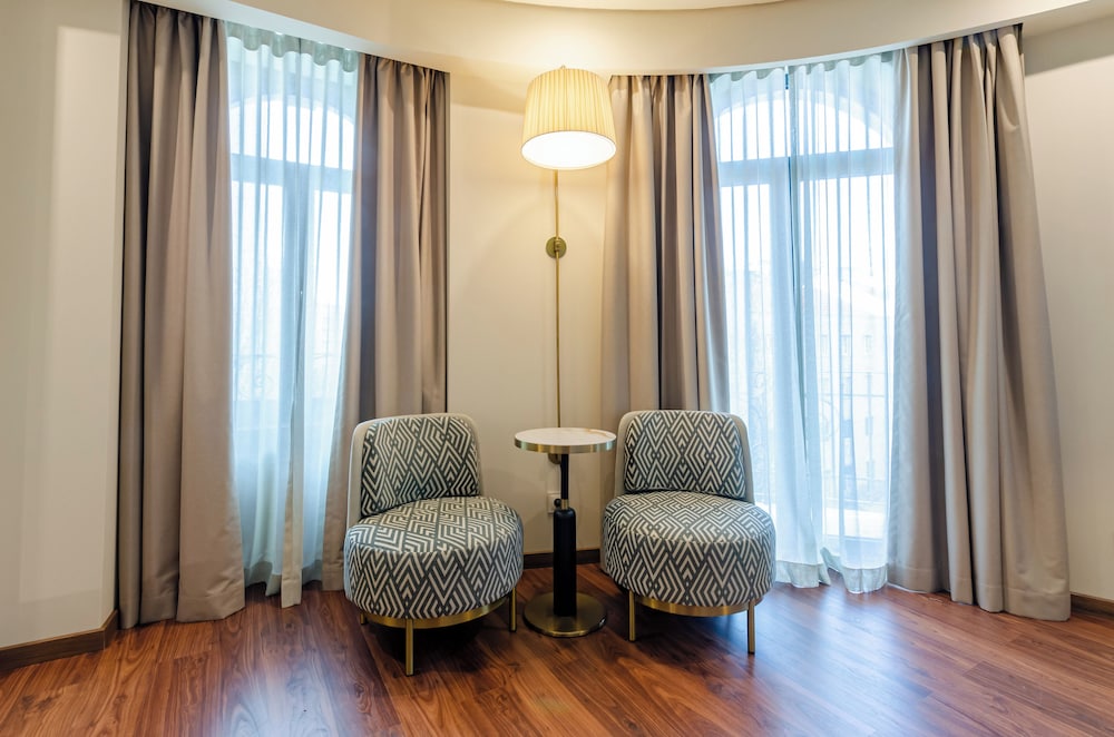 Executive Twin Room - Photo 6