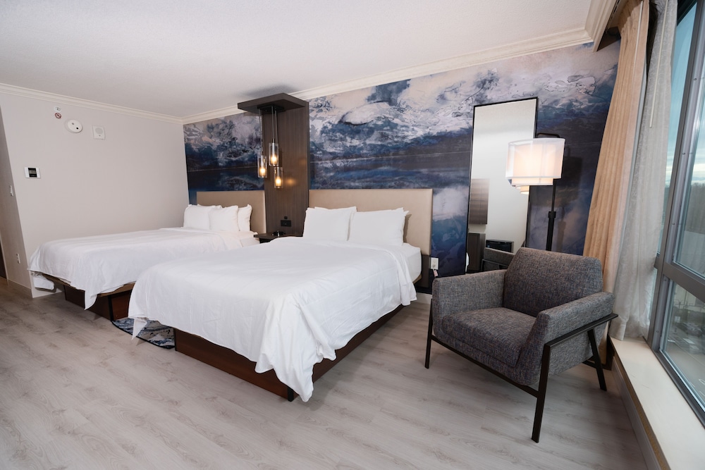 Deluxe Room, 2 Queen Beds - Photo 2