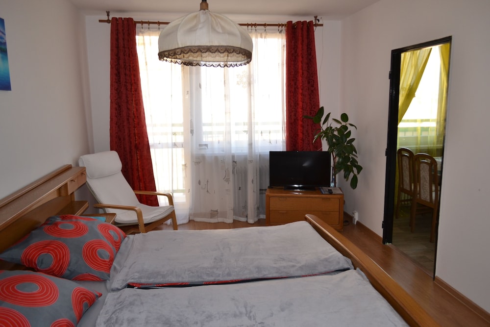 Apartment, 2 Bedrooms, Kitchen, Mountain View photo 1