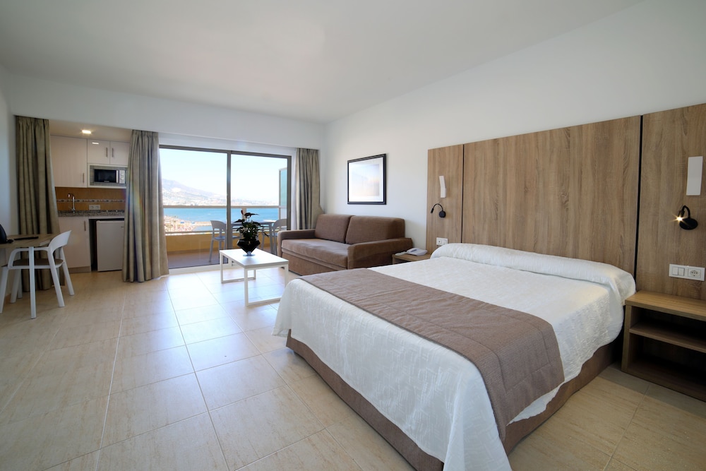Superior Studio, Terrace, Partial Sea View - Photo 1