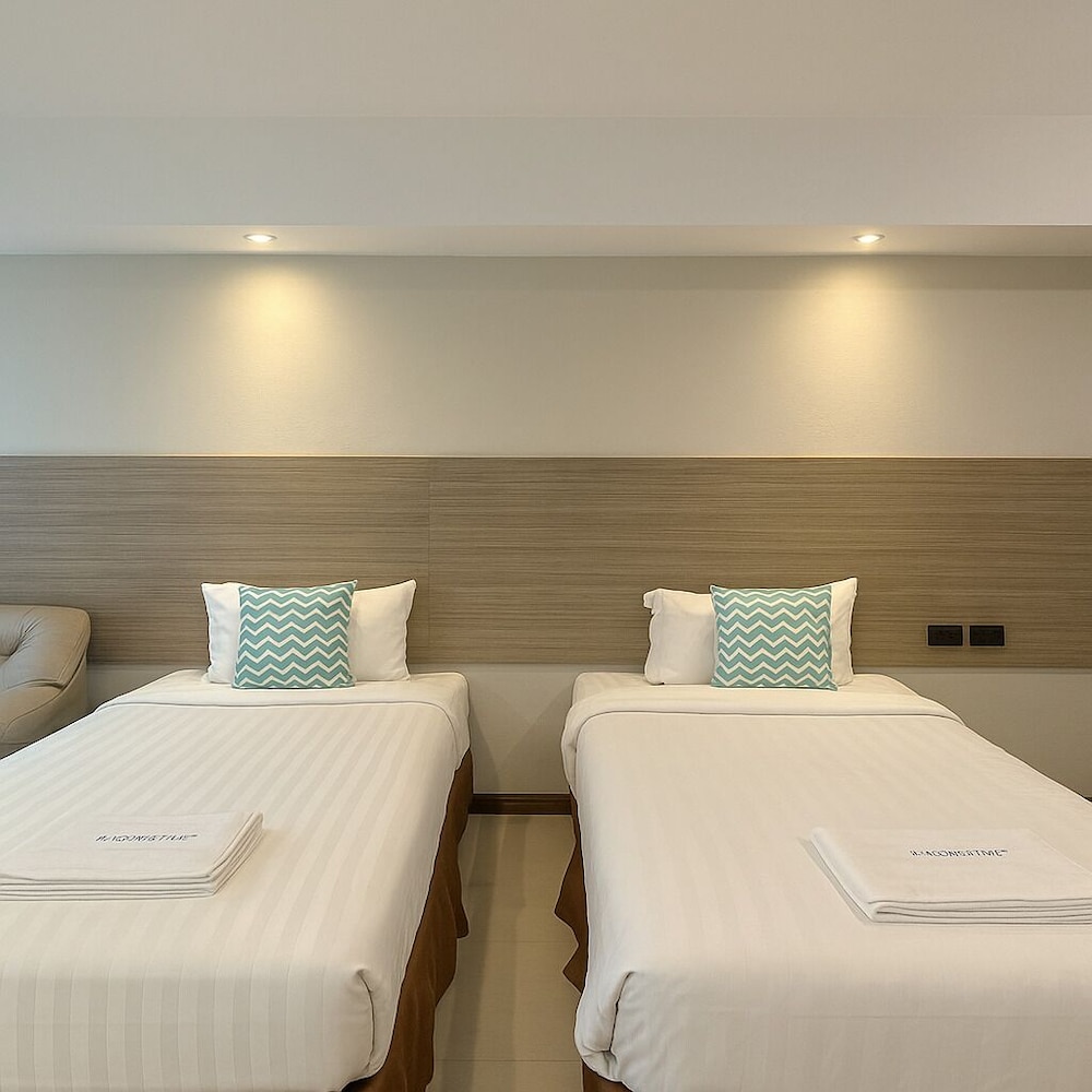 Premier Twin Room photo 1