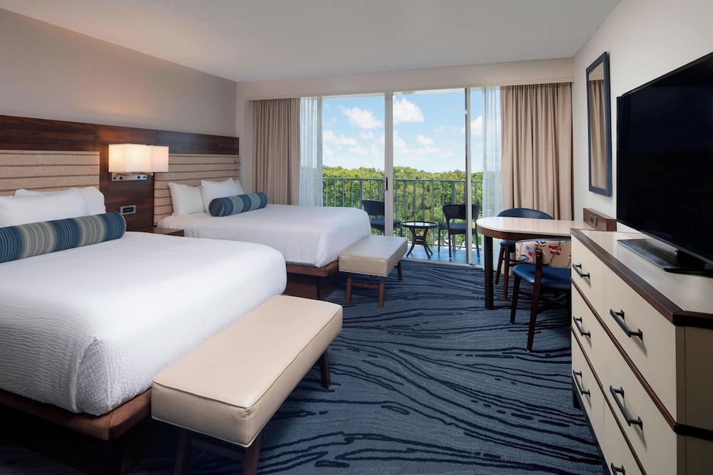 Room, 2 Queen Beds, Balcony photo 1