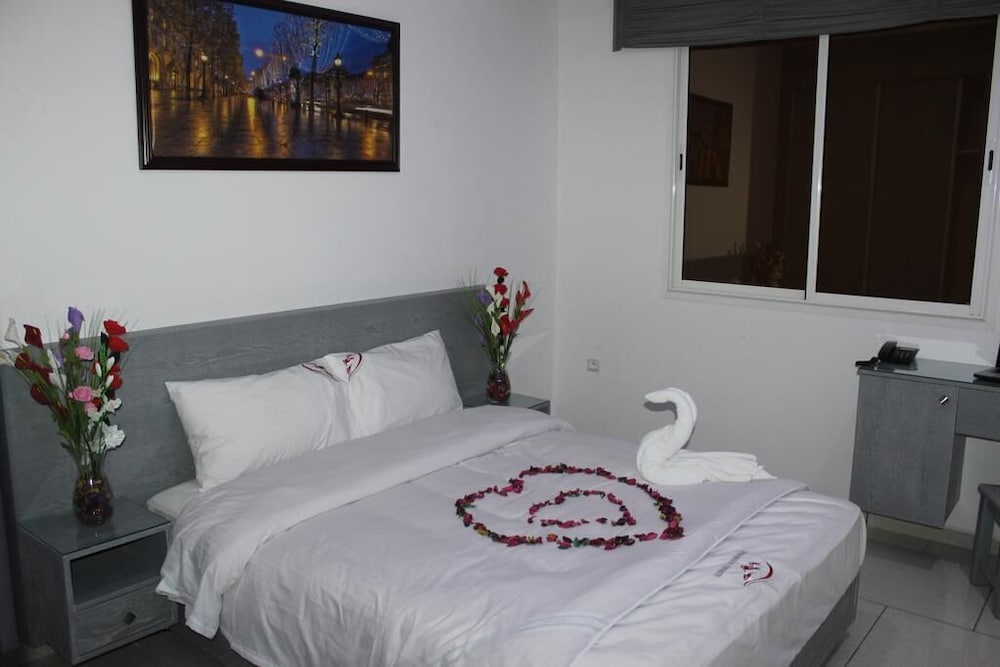 Comfort Apartment photo 1